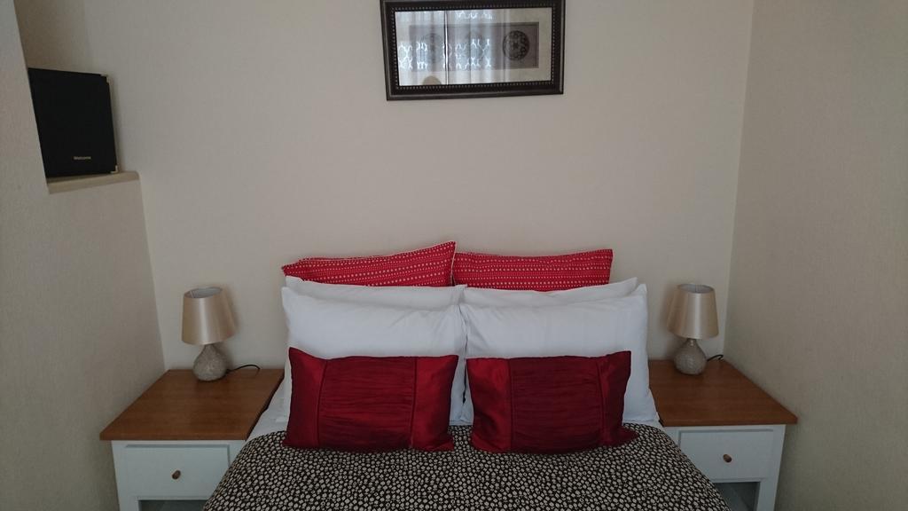 Cross Street Guesthouse Brighton Екстер'єр фото