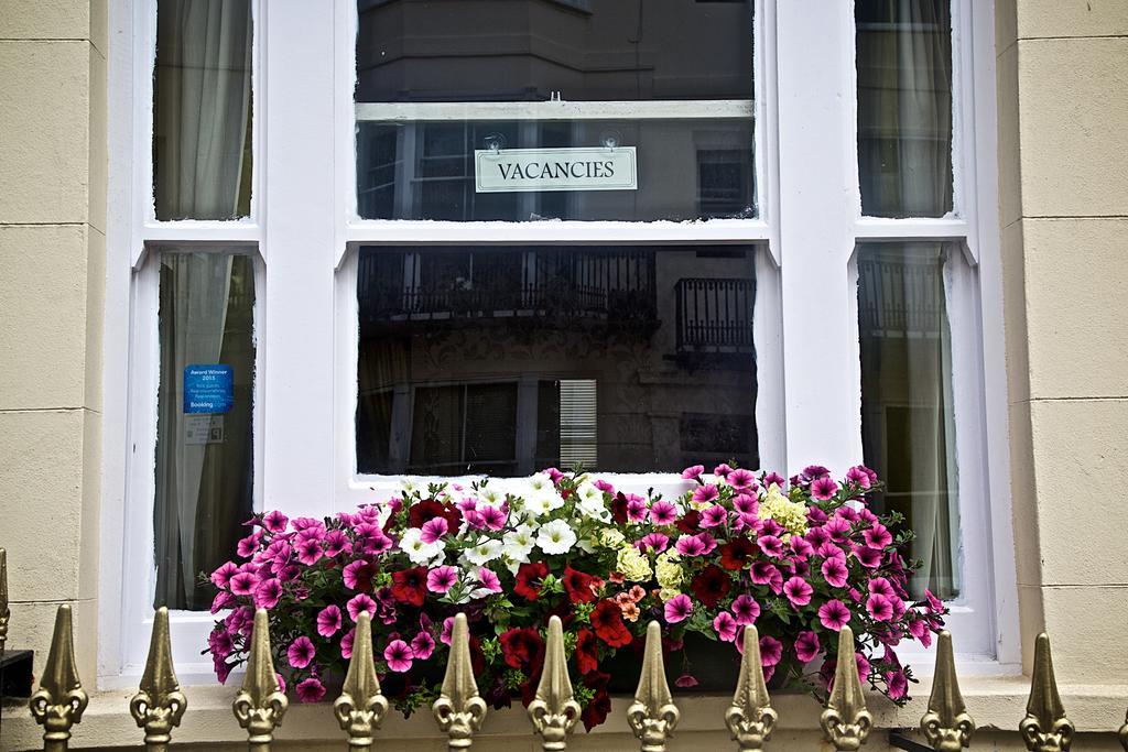 Cross Street Guesthouse Brighton Екстер'єр фото