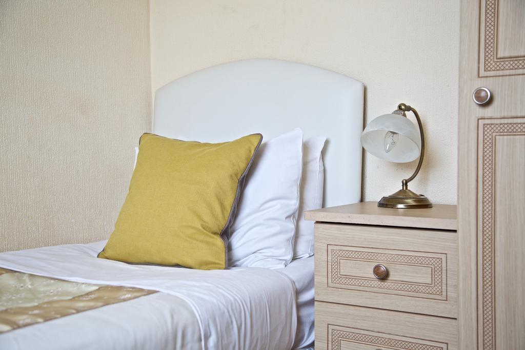 Cross Street Guesthouse Brighton Екстер'єр фото
