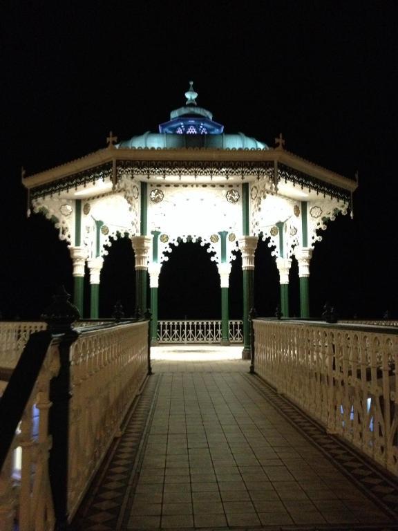 Cross Street Guesthouse Brighton Екстер'єр фото